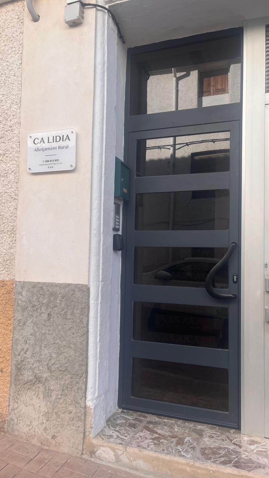 Ca Lidia -apartamentos Turisticos Elcampanar 2 *